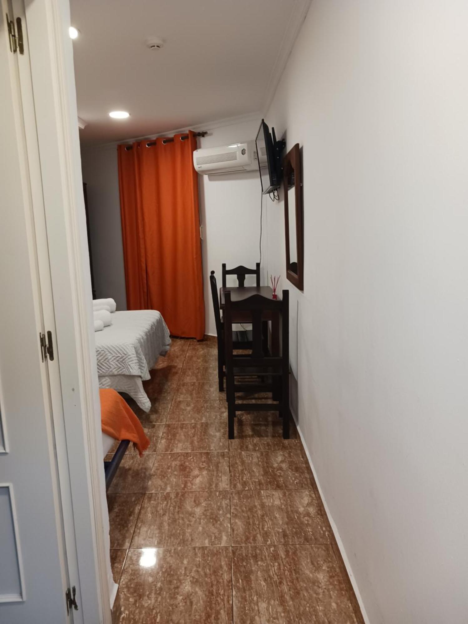 Hotel Manantiales Torremolinos Exterior photo